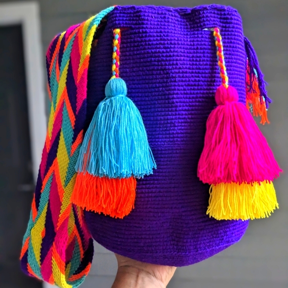 Wayuu Bags/ Handmade Bags/ Purple/Multicolored/ Size L - Picture 6 of 6